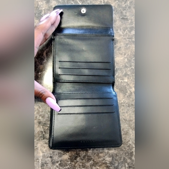 ✨Classic Celine Trifold medium wallet. Preloved!❤️ - Picture 3 of 9